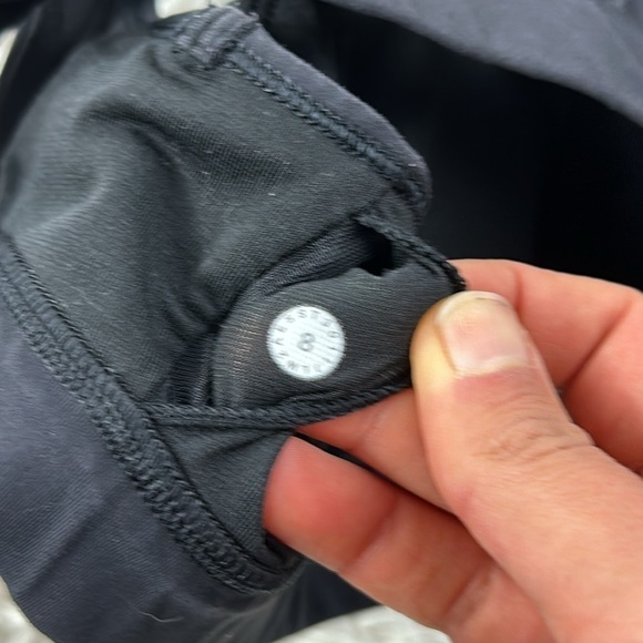 🔥$SALE$🔥 Lululemon Move Bra Black - Picture 3 of 4